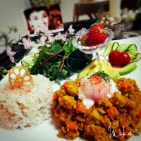 Snapdishの料理写真:おからキーマカレー🍛🎶