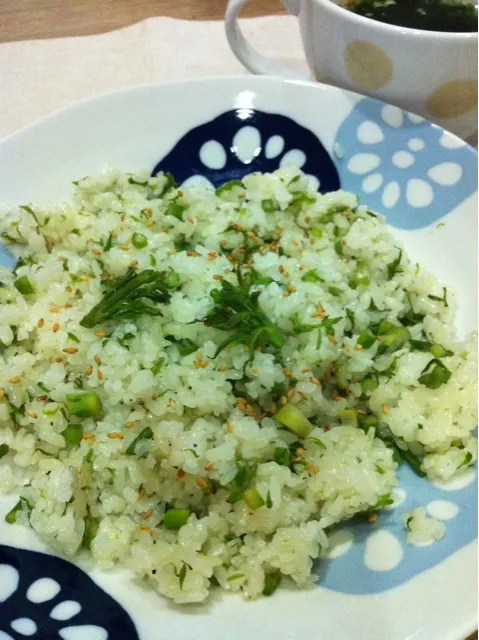 Snapdishの料理写真:たらの芽炒飯〜香りほんのり旨ーい|まーままさん