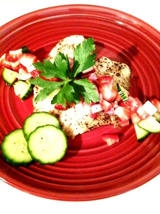 Tilapia cucumber strawberry salad|A Laverne Andrewsさん