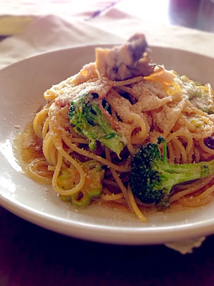 舞茸ベーコンブロッコリー 醤油ペッパーパスタ🍝|kashisuさん