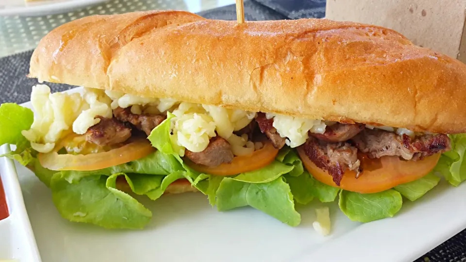 Roast beef and cheese baguet|anthony williamさん