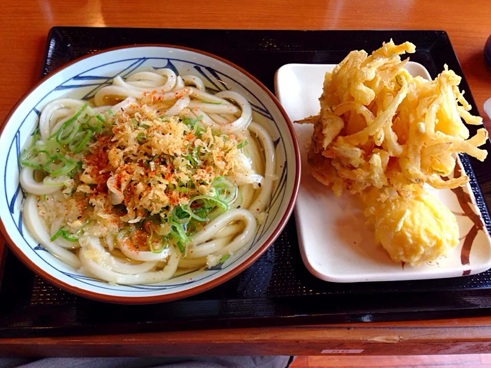 饂飩＆野菜かき揚げ＆ー玉子の天ぷらー(*^^*)|きのすけ〜さん