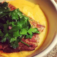 Snapdishの料理写真:Blackened Drum over Cheddar Cheese Grits|Snootybeansさん