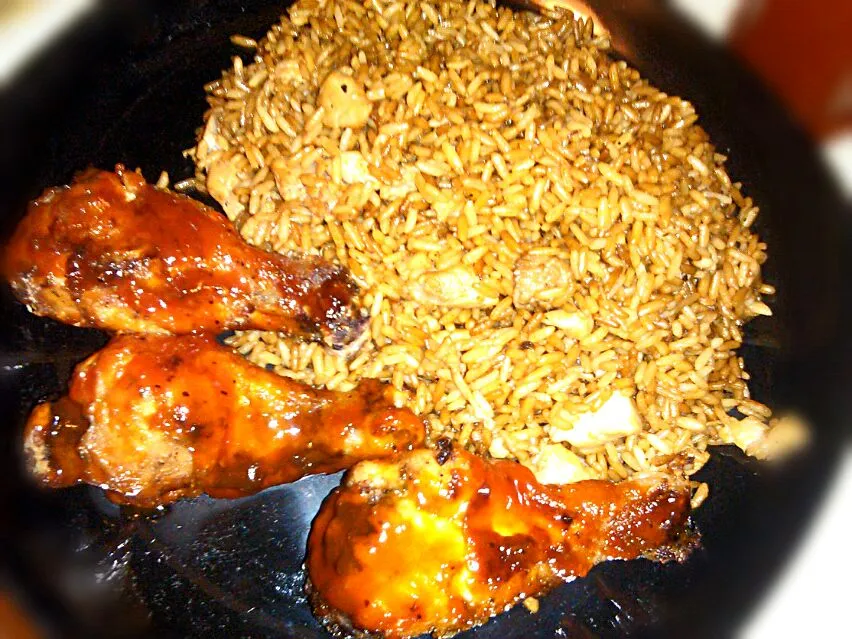 chicken fried rice and crispy baked chicken (sauce)|Alyssa Ɲ Mohamedさん