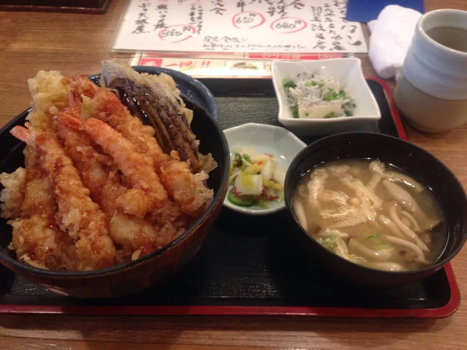 Snapdishの料理写真:海老天丼|to-takeさん