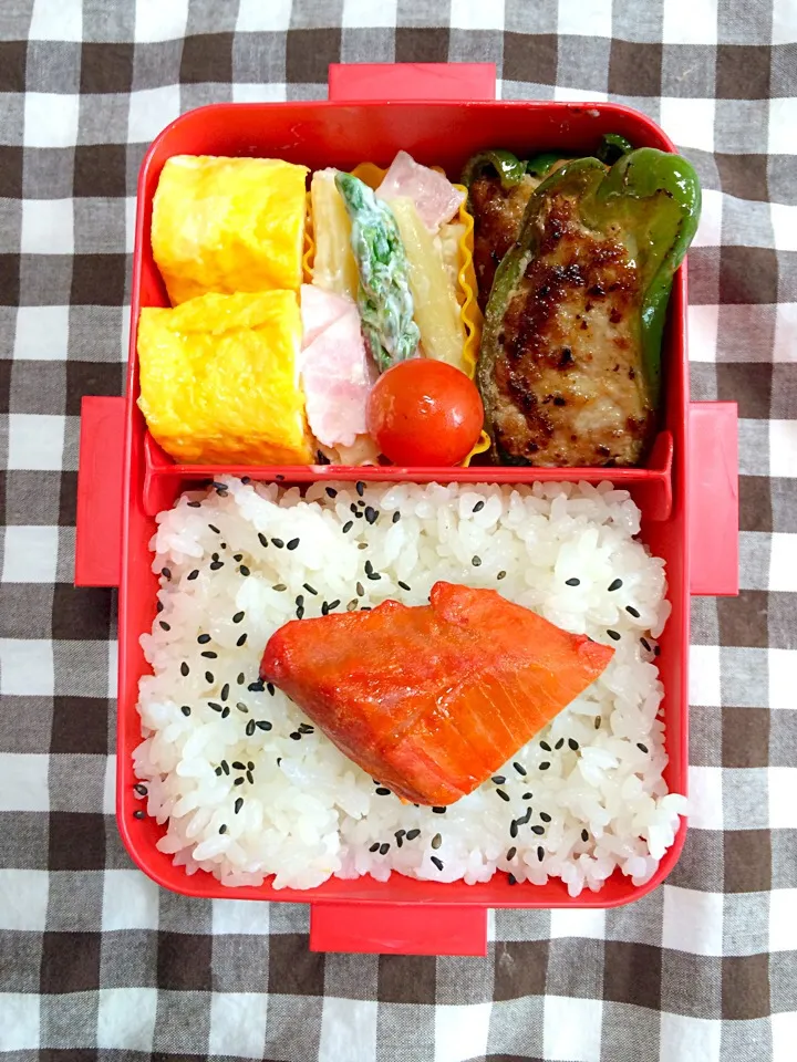 ピーマンの肉詰め弁当❀.(*´▽`*)❀.|まりぞぅさん