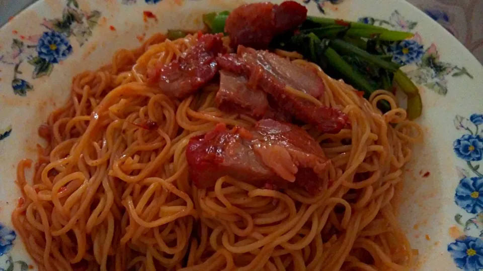 Snapdishの料理写真:Char Siew Noodles|Calis Cheahさん