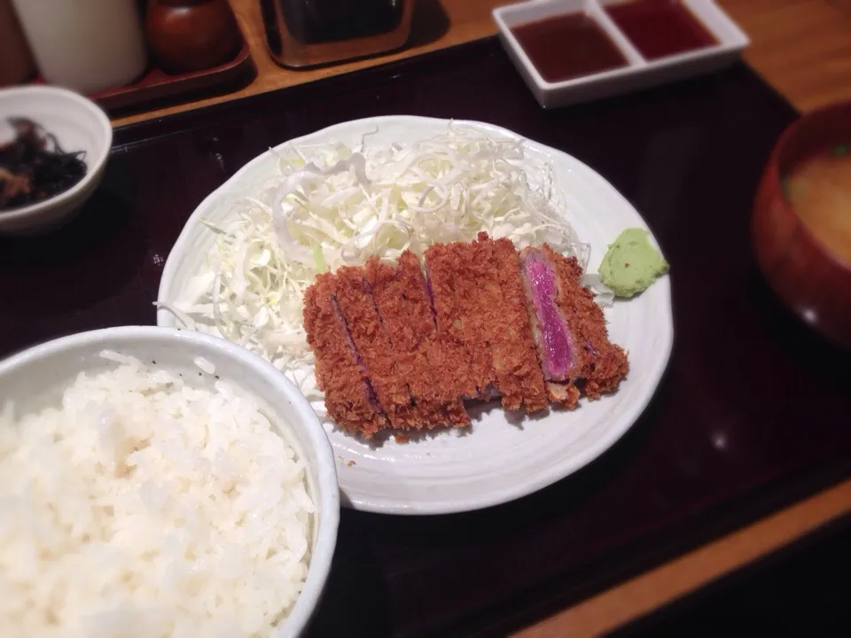 Snapdishの料理写真:牛ロースカツ定食「ハーフ」|LiNxさん