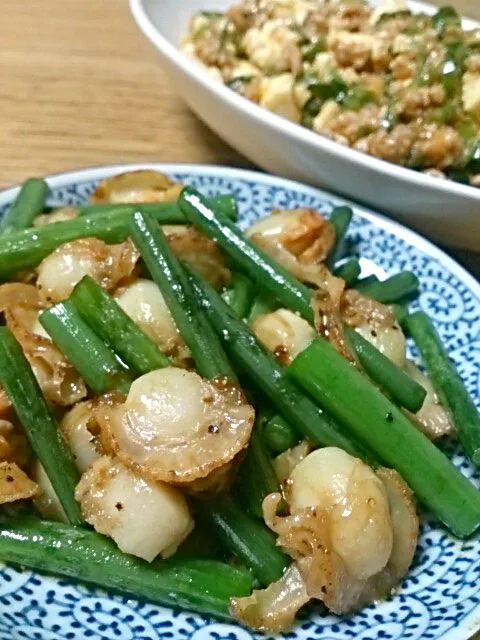 ホタテとニンニク芽炒め&葉ニンニク入り麻婆豆腐|mamaruさん