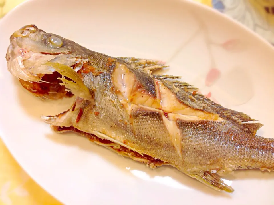 Snapdishの料理写真:イサキ🐟の唐揚げ😋|アライさんさん