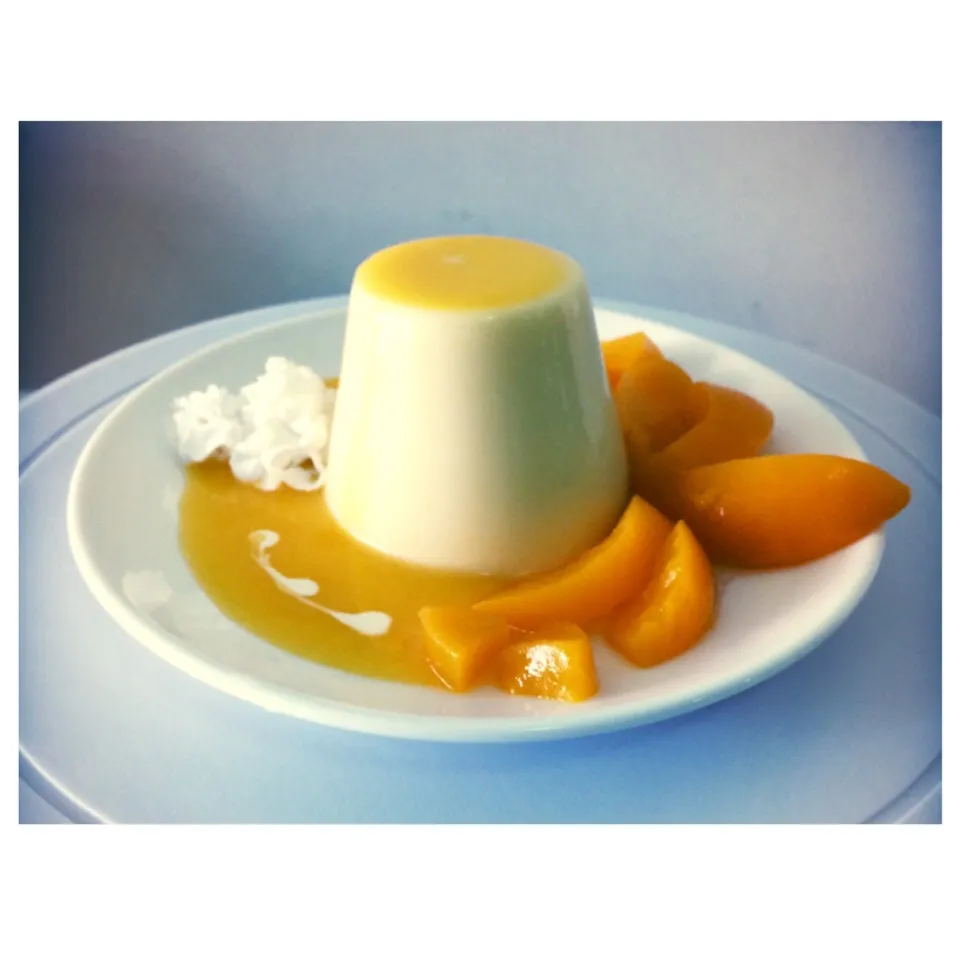 Peach Yogurt Pannacotta|Valencia Angelinaさん