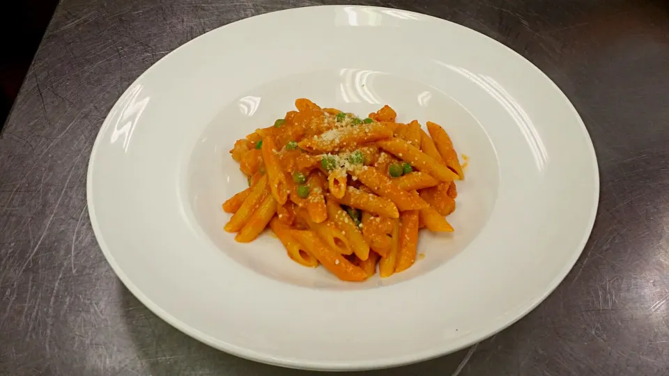 Penne with rock shrimp|Thomas Chiassonさん