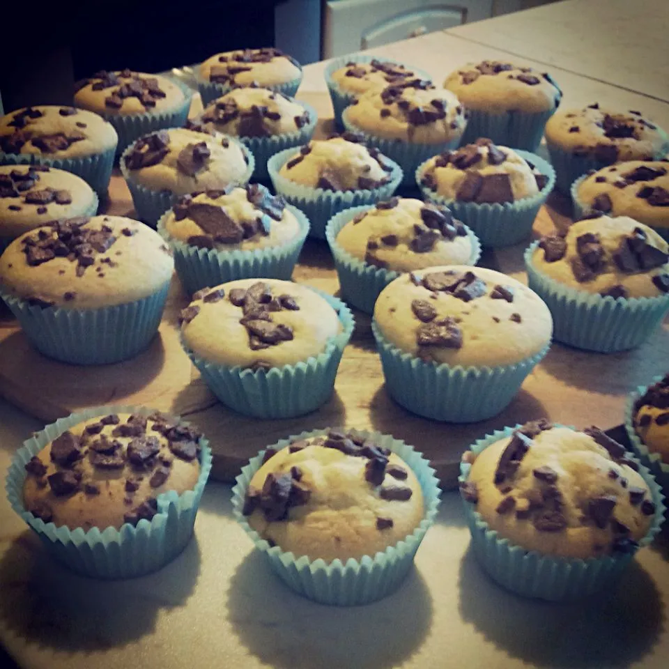 muffin con pezzetti ciocolatosi|Joanna Rembarzさん