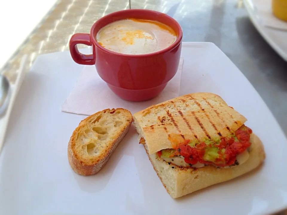 Pesto & Bacon Sandwich with a Roasted Red Pepper and Goat Cheese soup. Mmm|robert flickerさん