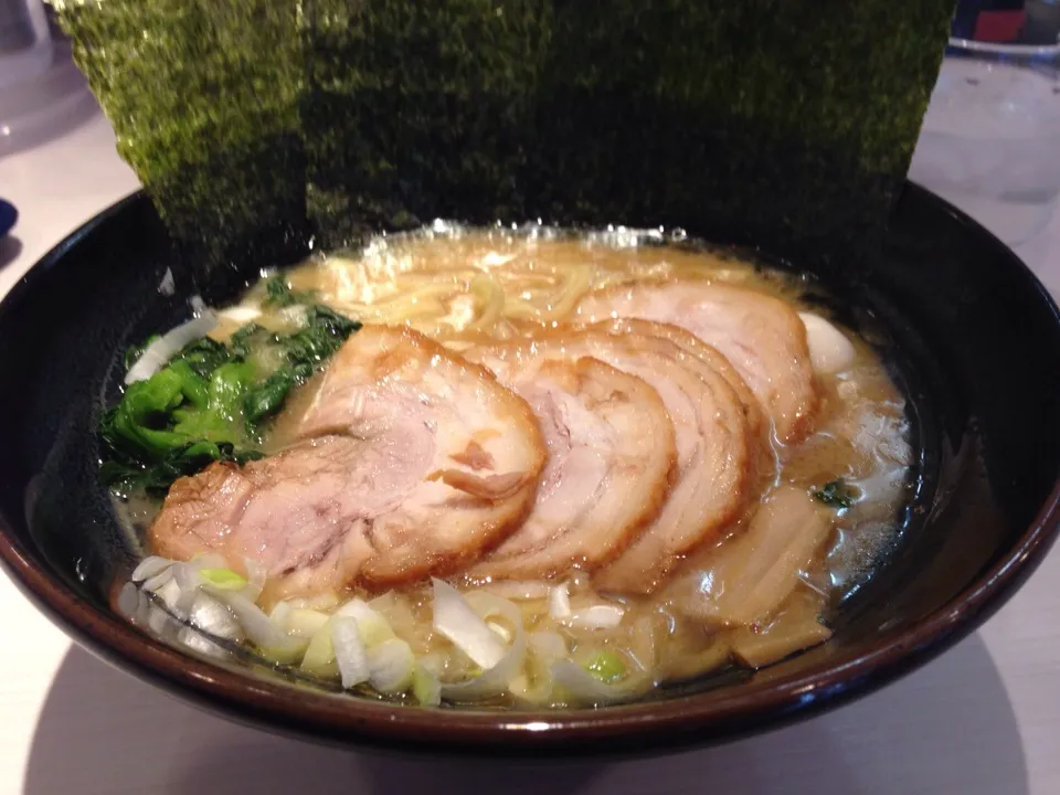 醤油豚骨チャーシュー麺|PegaOさん