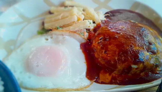 目玉焼きとハンバーグ|達哉さん