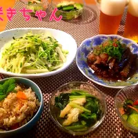 Snapdishの料理写真:本日冷蔵庫整理で野菜だらけご飯〜虎キチさんのナス、豆苗とじゃがいものにんにく炒め、小松菜の煮浸し、きゅうりとかにかまのごま酢和え、ホタテの稚貝の炊き込みご飯