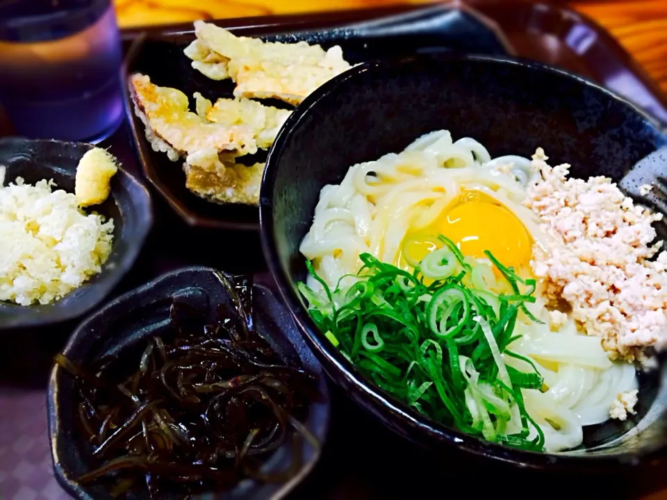 Snapdishの料理写真:釜玉鶏うどん|Ａｋａｒｉ♡さん