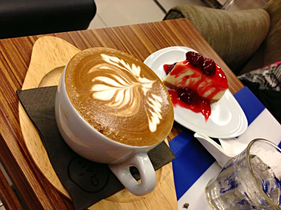 Snapdishの料理写真:Mocha&New york cheese cake.|Anne~AunAunさん