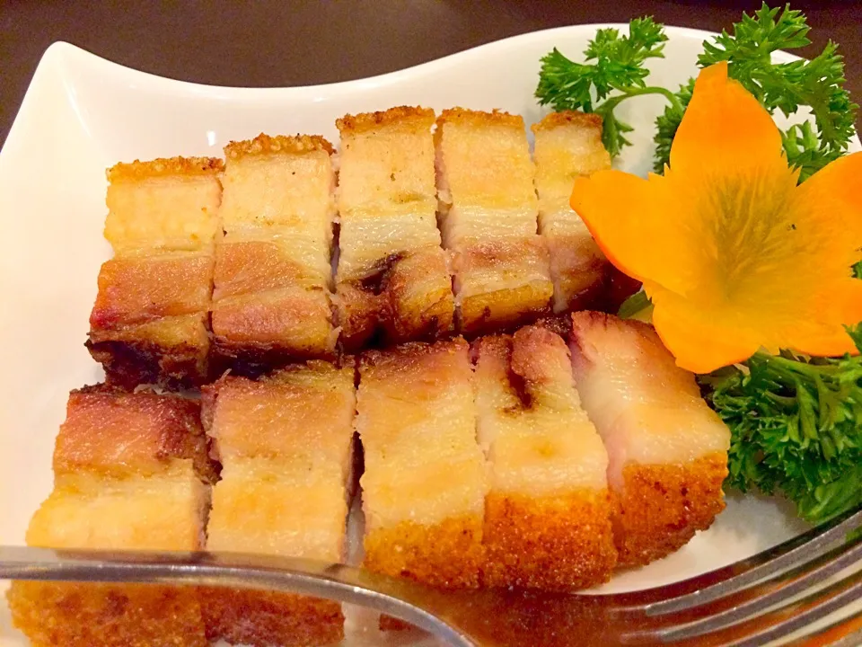 Lechon Kawali|Lai's Kitchenさん