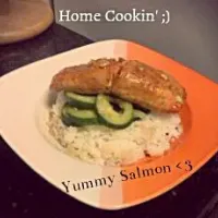 Brown Sugar Soy Sauce Salmon With Garlic, Over a Bed of Sauteed Vegetables and rice :)|Natalie Marie Sandovalさん