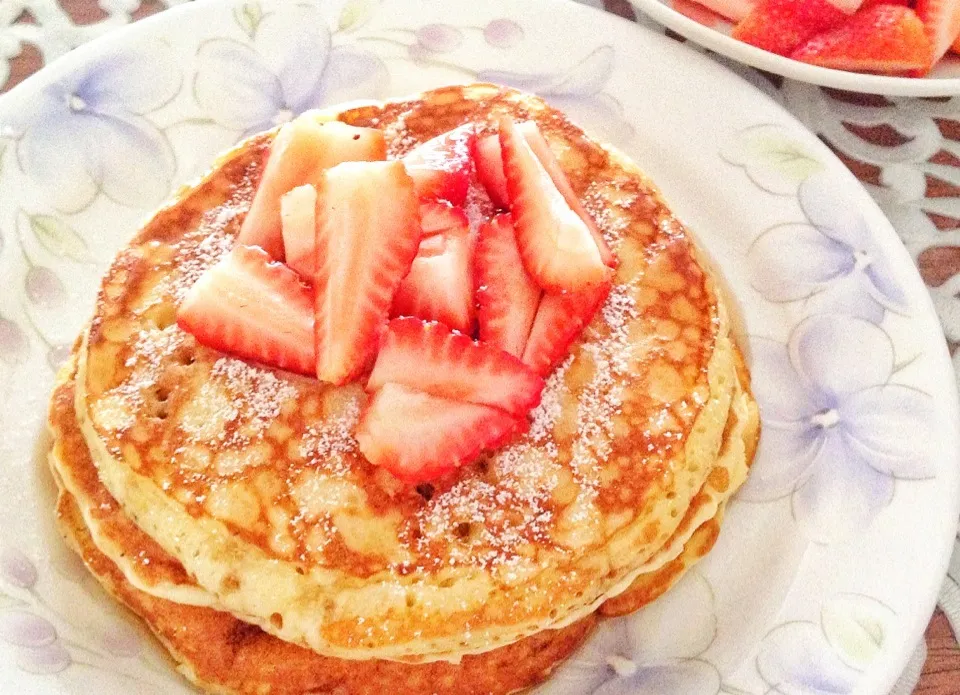 Snapdishの料理写真:Buttermilk pancakes|hurul | 후룰さん