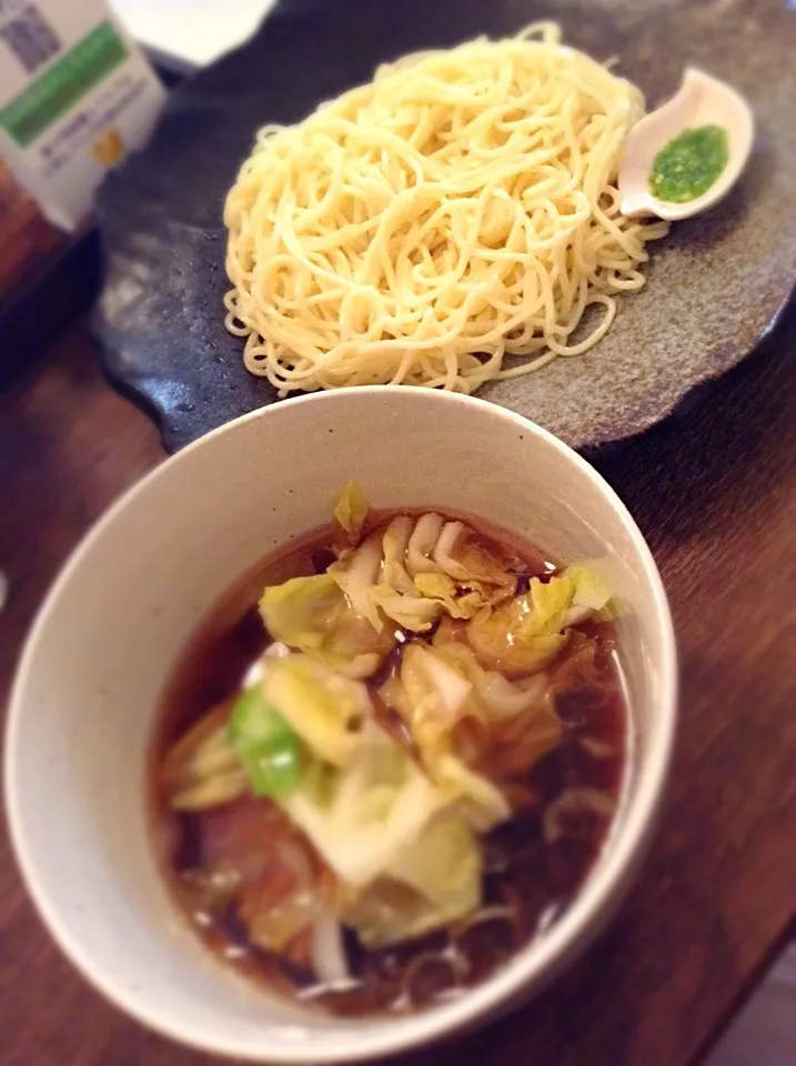 ゆずごしょうつけ麺屋でキャベツときくらげのつけ麺750円。うまうま！|hoppycowさん