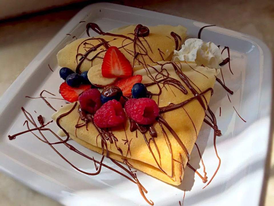 French pancakes with vanilla filled and nutella|IsabelaMさん