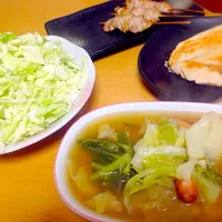 Snapdishの料理写真:キャベツと鳥肉のみ夕飯♪|Taichiさん