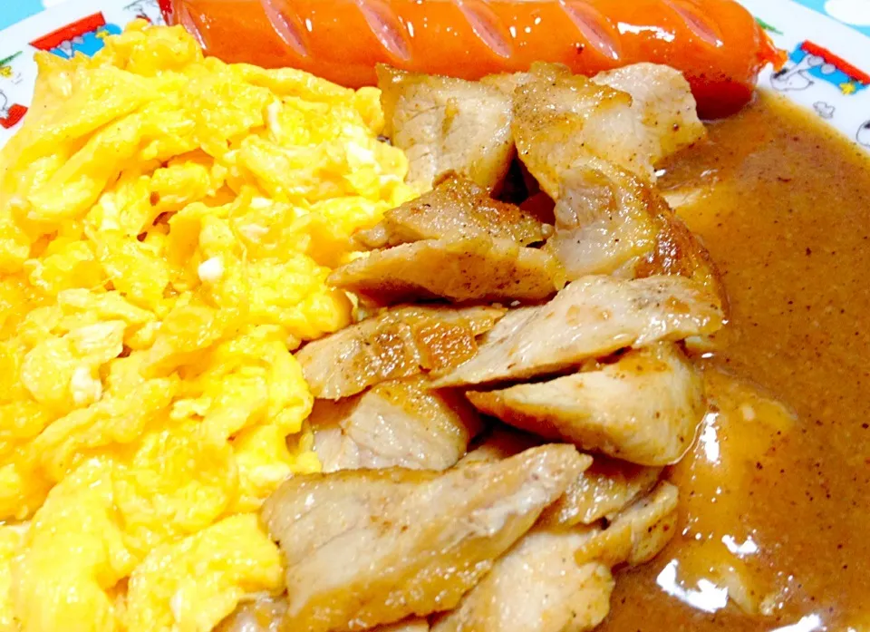 Scrambled Egg & Fried Pork with pork liver sauce|Liezlさん