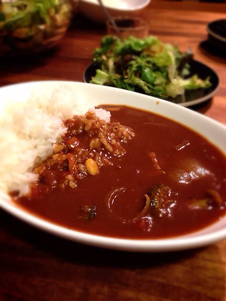 Snapdishの料理写真:チキントマト煮込みカレ〜w|トッシ~さん