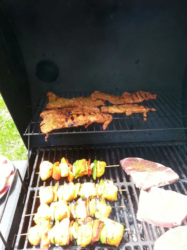 grilling.  chix kabobs , lamb chops,  And pork ribs.|Polly Gelfusoさん