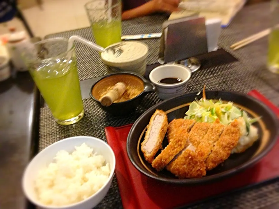 トンカツ定食 🐷|チビミミさん