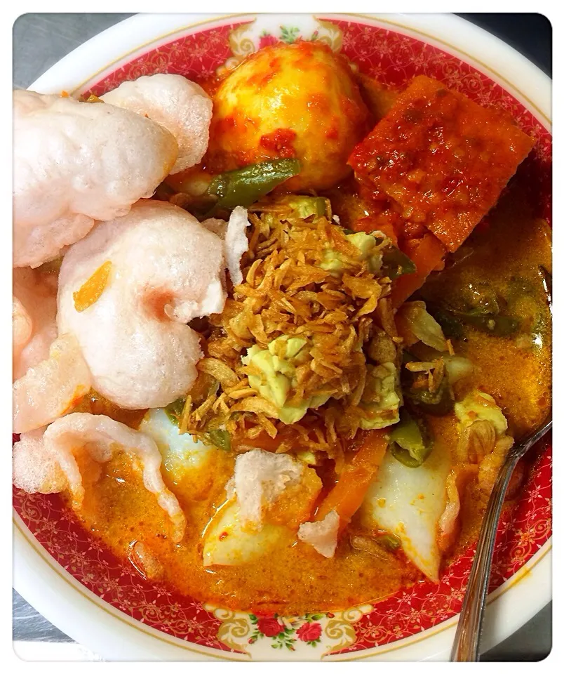 Lontong sayur|Harfennyta fujiyamaさん