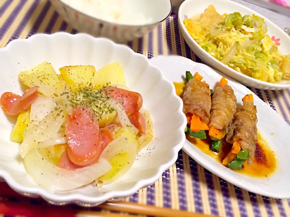 2014.05.19♡夜ご飯♡ジャーマンポテト、野菜の肉巻き、キャベツと油揚げの卵とじ‼︎|miyuさん