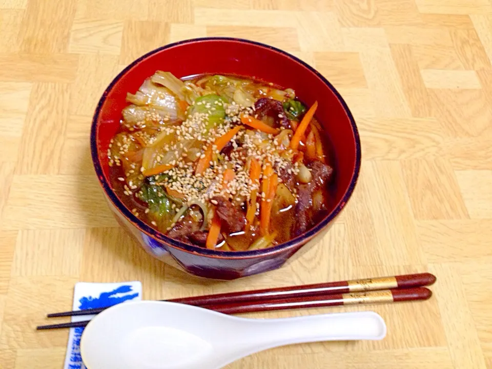 Snapdishの料理写真:冷凍醤油ラーメンにピリ辛牛の炒めをトッピング|Tarou  Masayukiさん