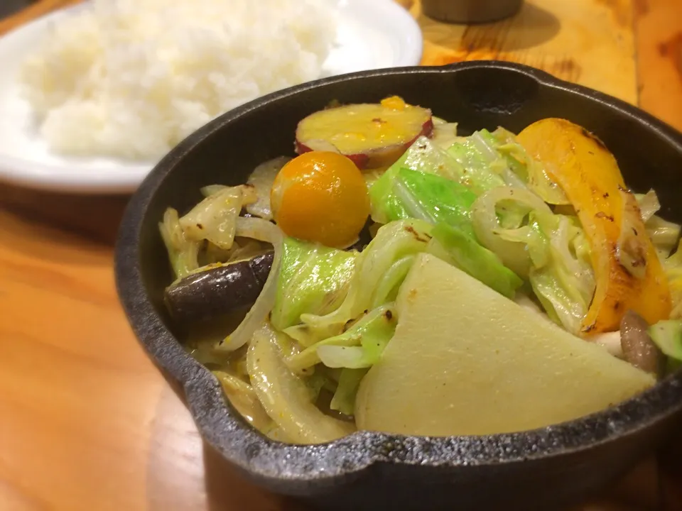 一日分の春野菜のグリーンカレー|hirotomoさん