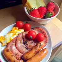 First ever homemade breakfast in a new place, new life in Japan ;)|Chernyingさん