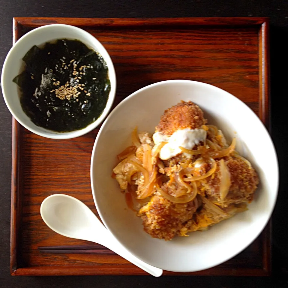 牡蠣フライ丼＆海苔とワカメのスープ|マユマユさん