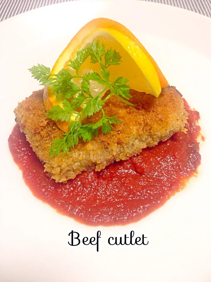 Beef Cutlet 🍅 ビーフカツレツ|thanksanさん