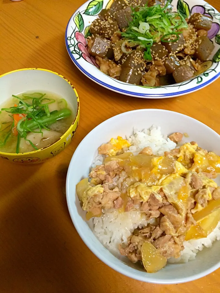 親子丼＆豚バラこんにゃく＆根菜の味噌汁♪(*^_^*)|稲見謙次さん