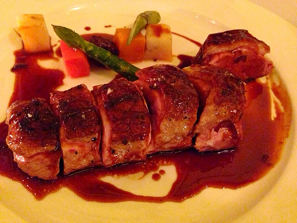 Seared Duck breast , sautéed root vegetables, orange infused duck reduction|sgさん