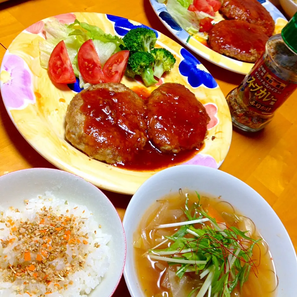 豆腐ハンバーグ・野菜たっぷりエスニックスープ|カウンター嬢さん