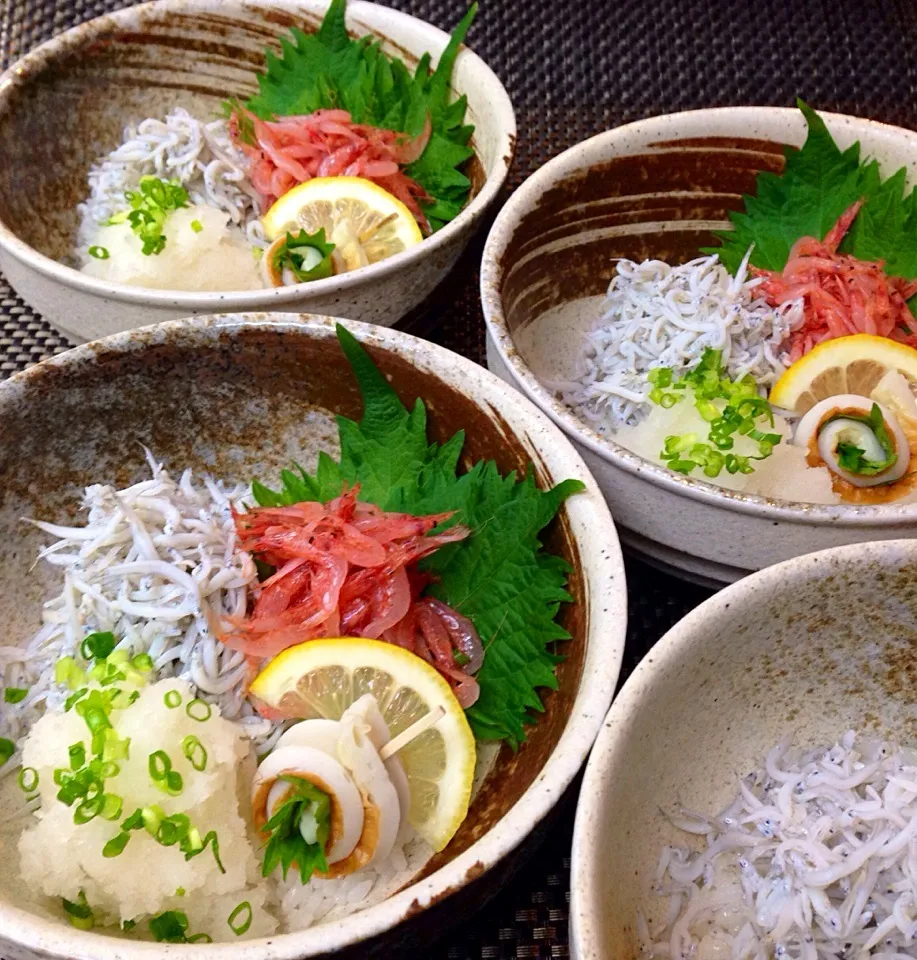 釜揚げしらす生桜海老丼٩(◜ᴗ◝ )۶|ランランらぁ〜んさん