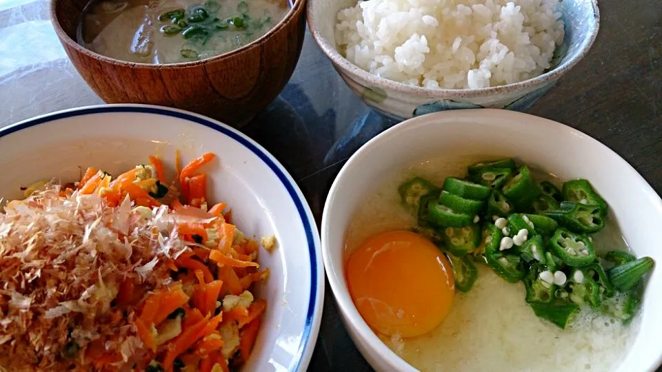 炒り豆腐・とろろ卵の朝ごはん|天野めぐみさん