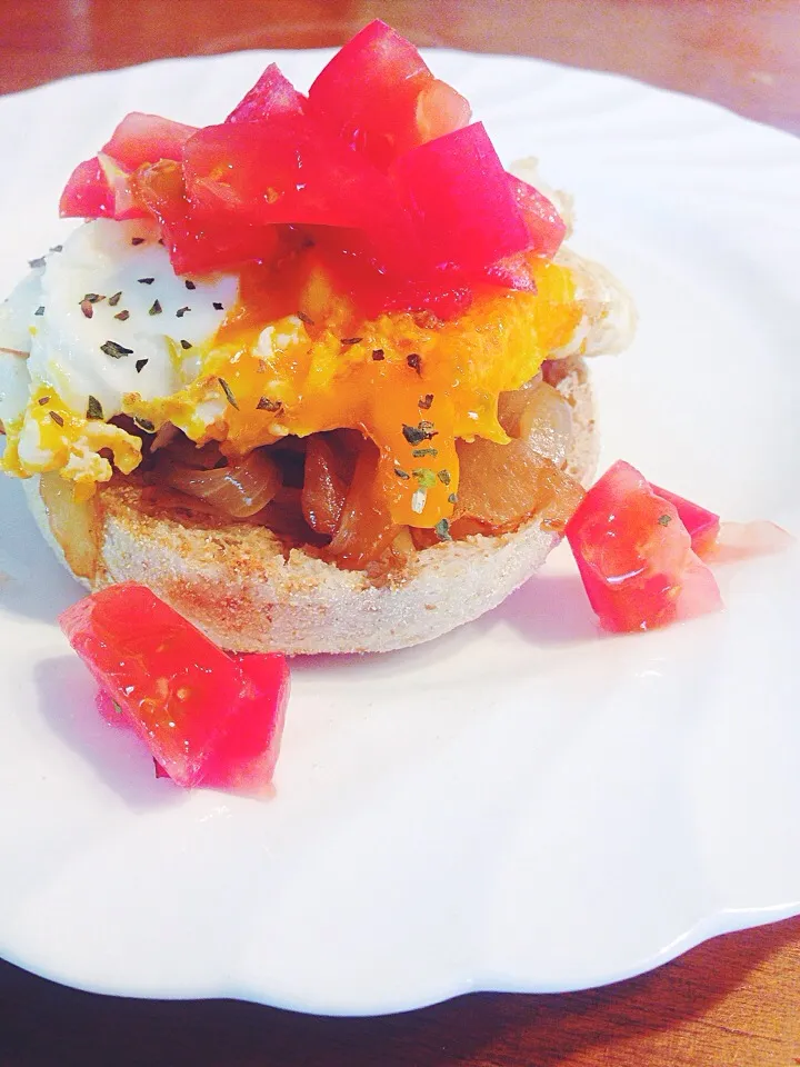 Snapdishの料理写真:Egg Benedict for breakfast|Leahさん