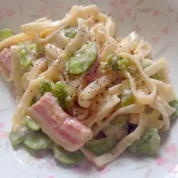 Snapdishの料理写真:空豆とベーコンのクリームパスタ|Mikiさん