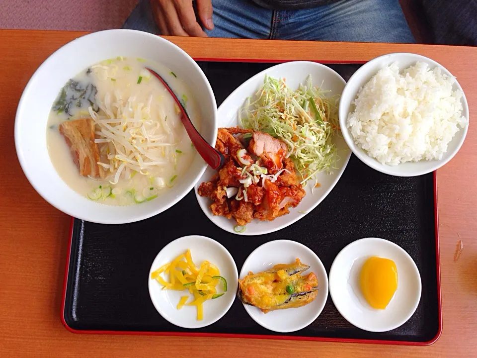 油淋鶏ランチ➕ラーメン 750円！|ゆみさん