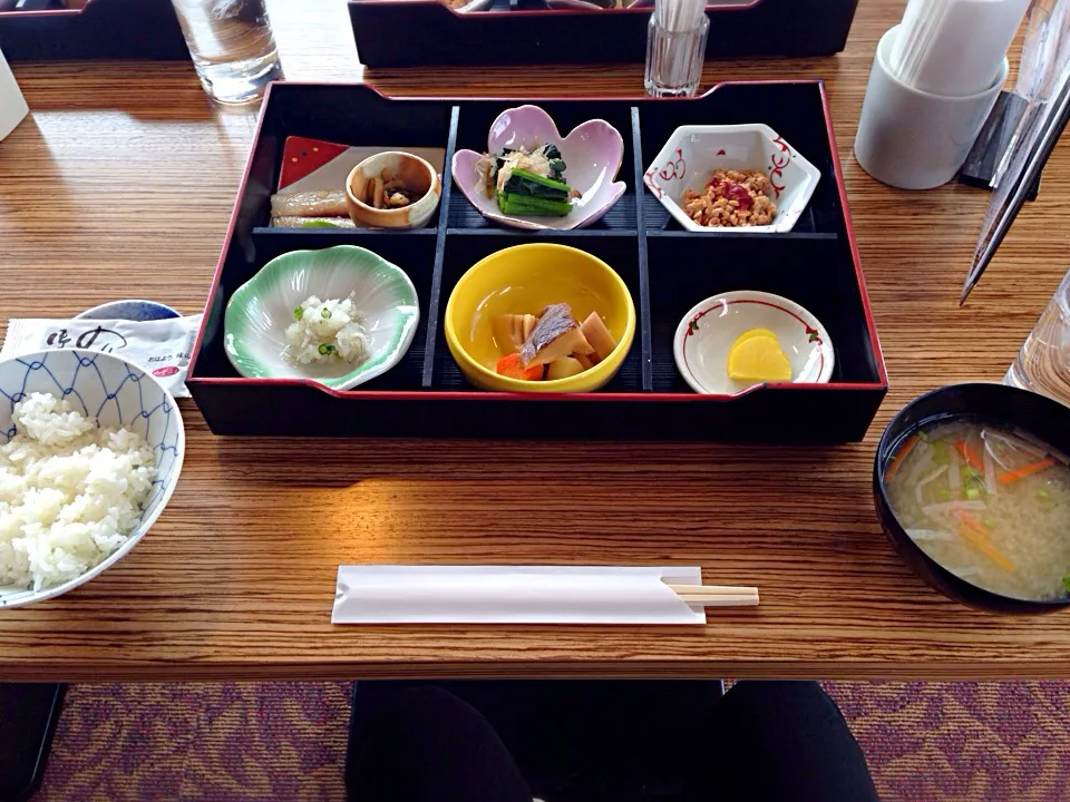 北海道行った時の朝ごはん♡|なつみさん