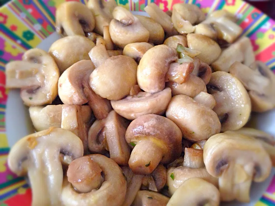 Champignons with olive oil and garlic|Fujiko Toyohashiさん